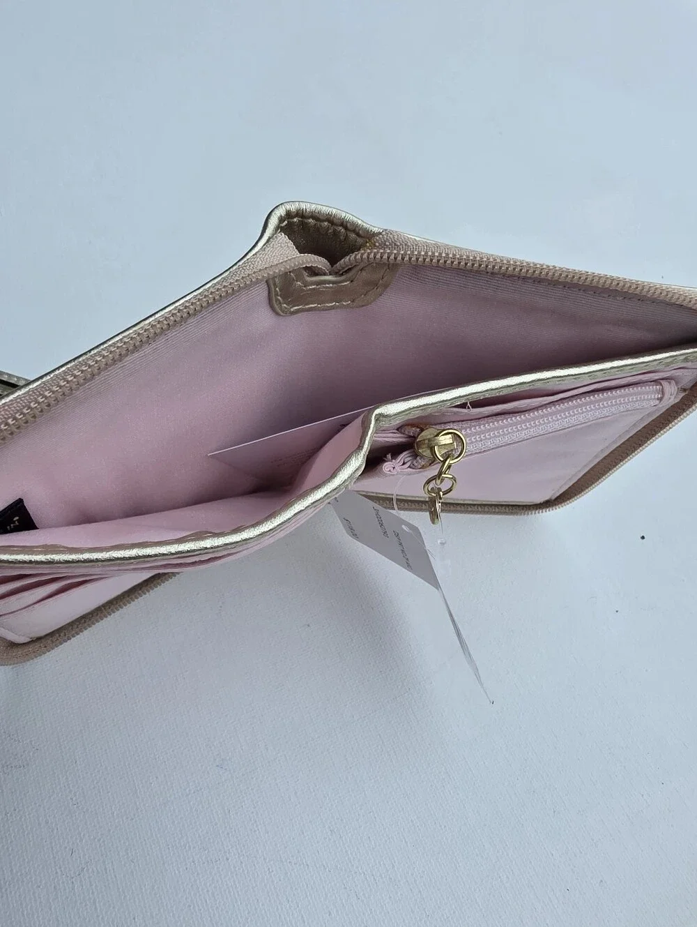 NWT Coach Kyra Poppy Zip Around Wallet Wristlet